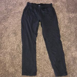 Nike therma-fit sweatpants